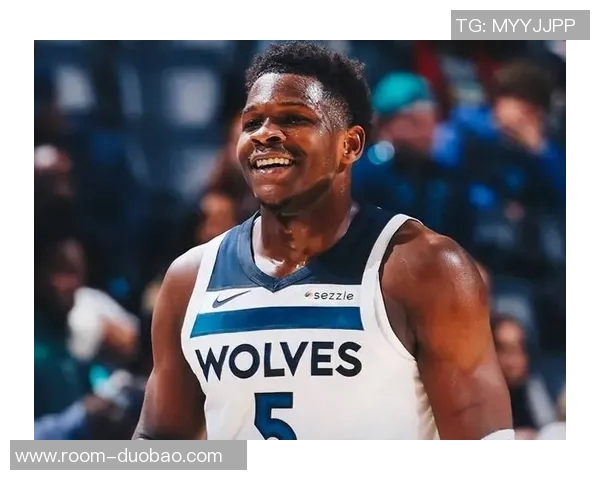 爱德华兹关键时刻发威末节高效得分助队逆转获胜